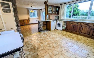 Llysonnen Road, Carmarthen, Carmarthenshire.