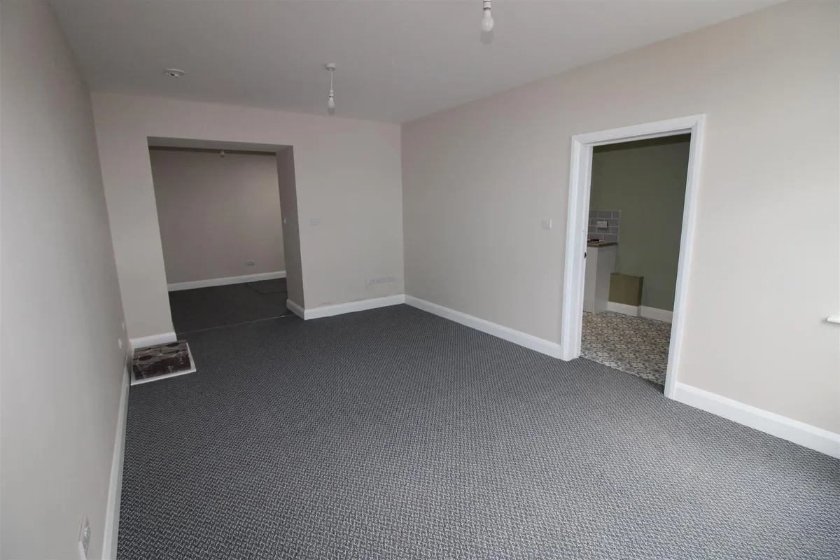 26B LAURIEKNOWE VILLA, ASFORDBY ROAD, MELTON MOWBRAY