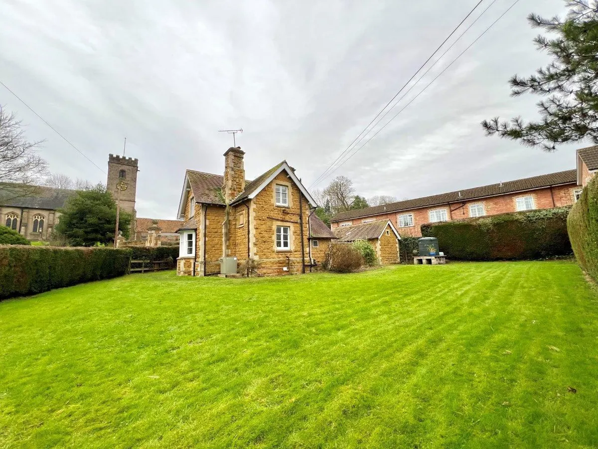 THE LODGE, CHURCH LANE, OLD DALBY