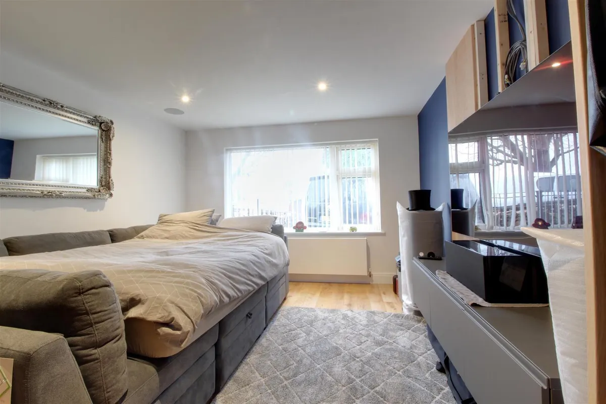Huntsmans Close, Dagnall, Berkhamsted