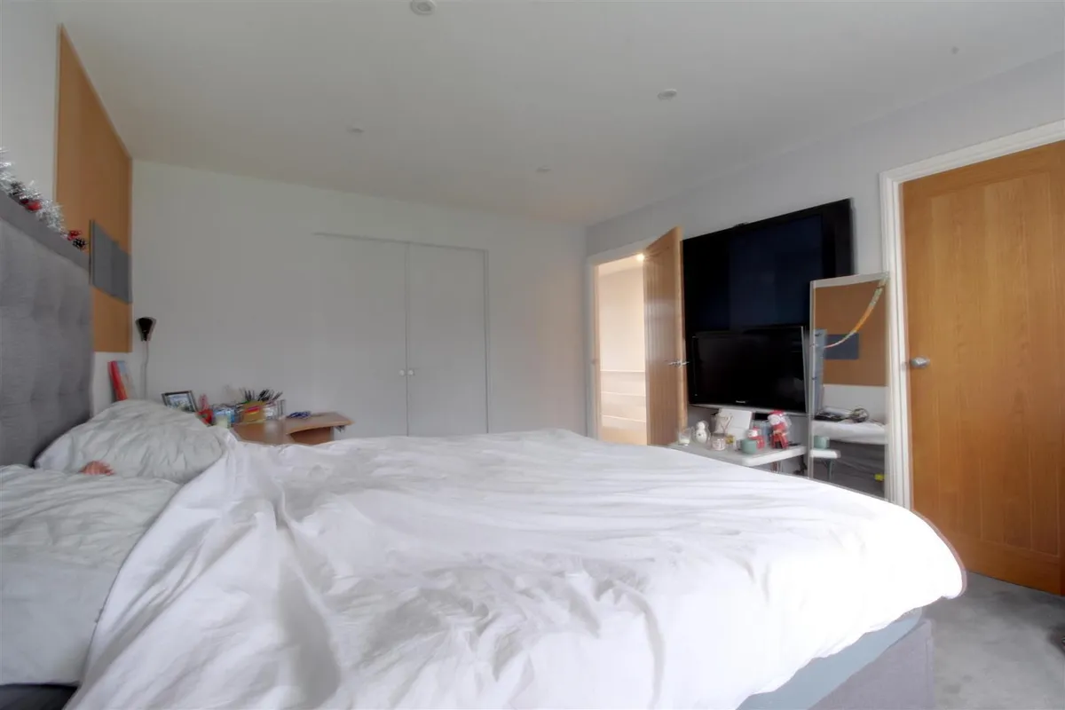 Huntsmans Close, Dagnall, Berkhamsted