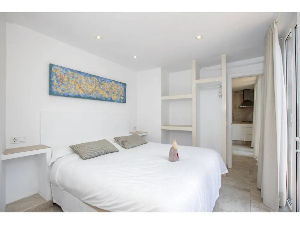 18, Es Castell