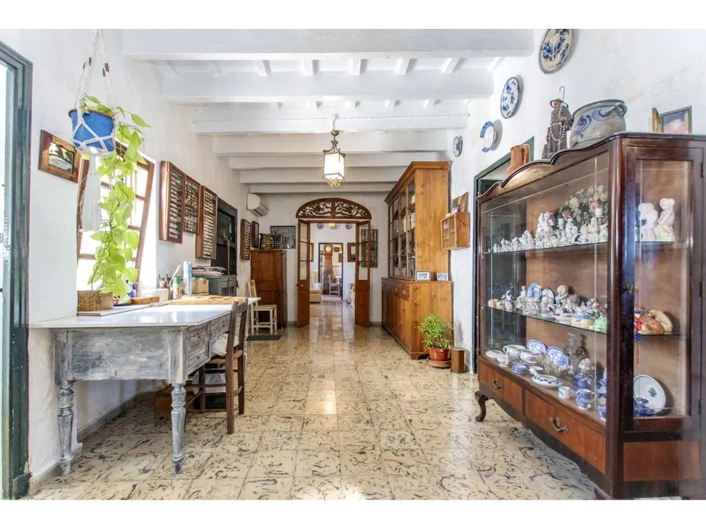47, Sant Lluis
