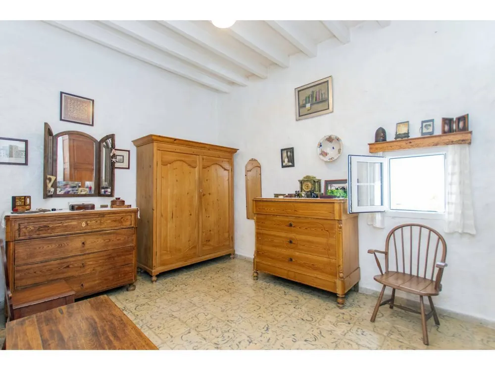 47, Sant Lluis