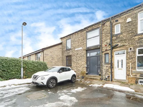 Hollings Street, Bingleyphoto