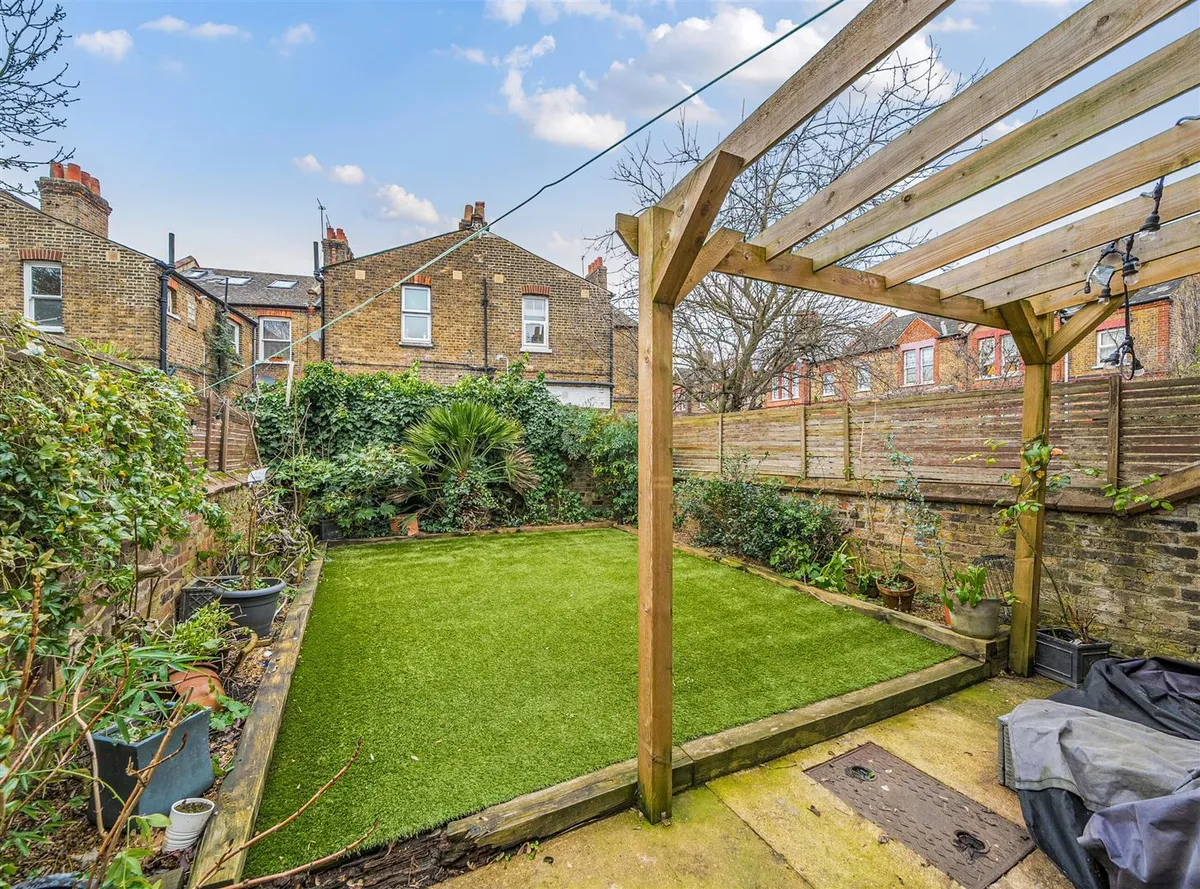 Kilburn Lane, London,W10