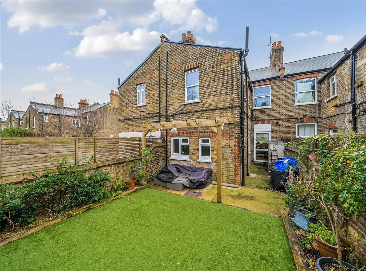 Kilburn Lane, London,W10