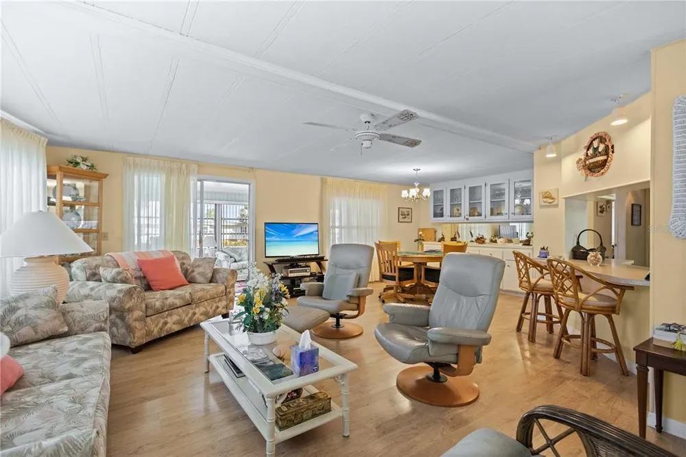 2100 Kings Hwy, Port Charlotte, FL 33980