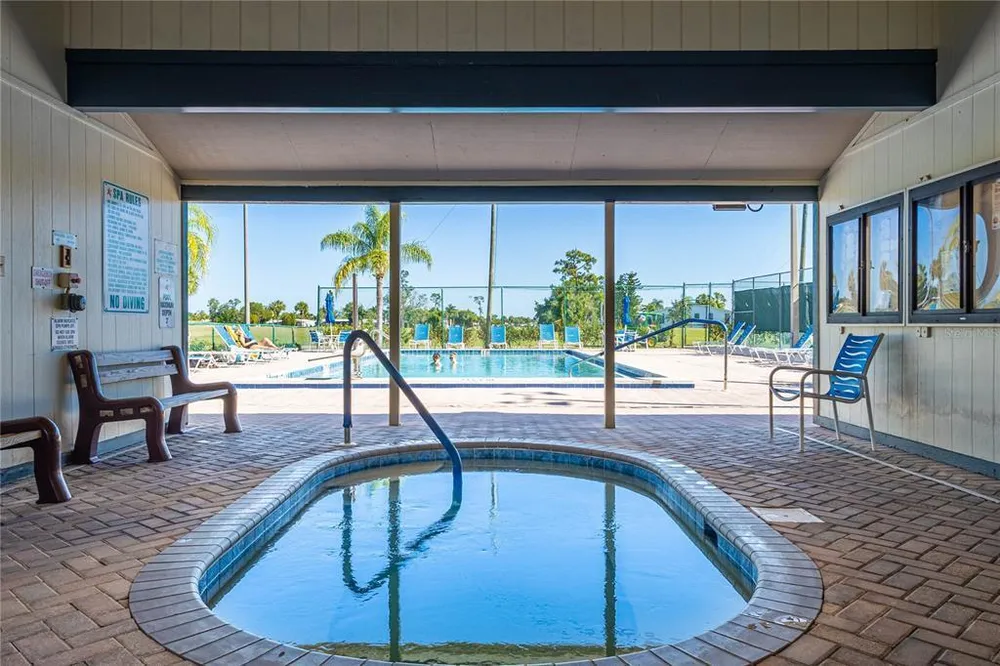 2100 Kings Hwy, Port Charlotte, FL 33980