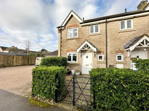 Royal Field Close, Hullavington, CHIPPENHAMphoto