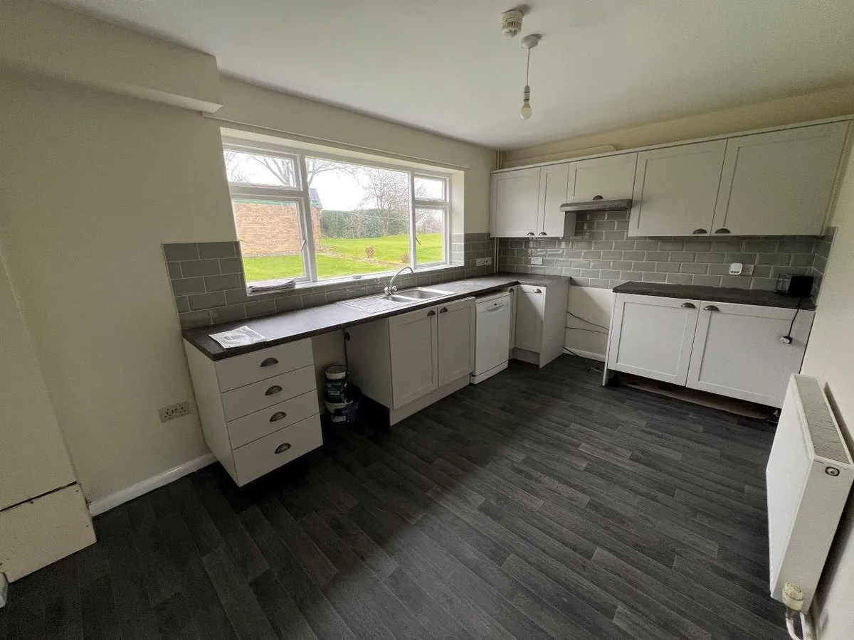 STONESBY ROAD, SALTBY