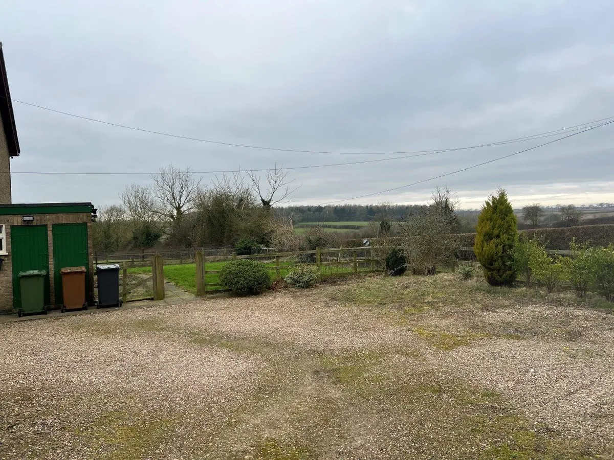STONESBY ROAD, SALTBY