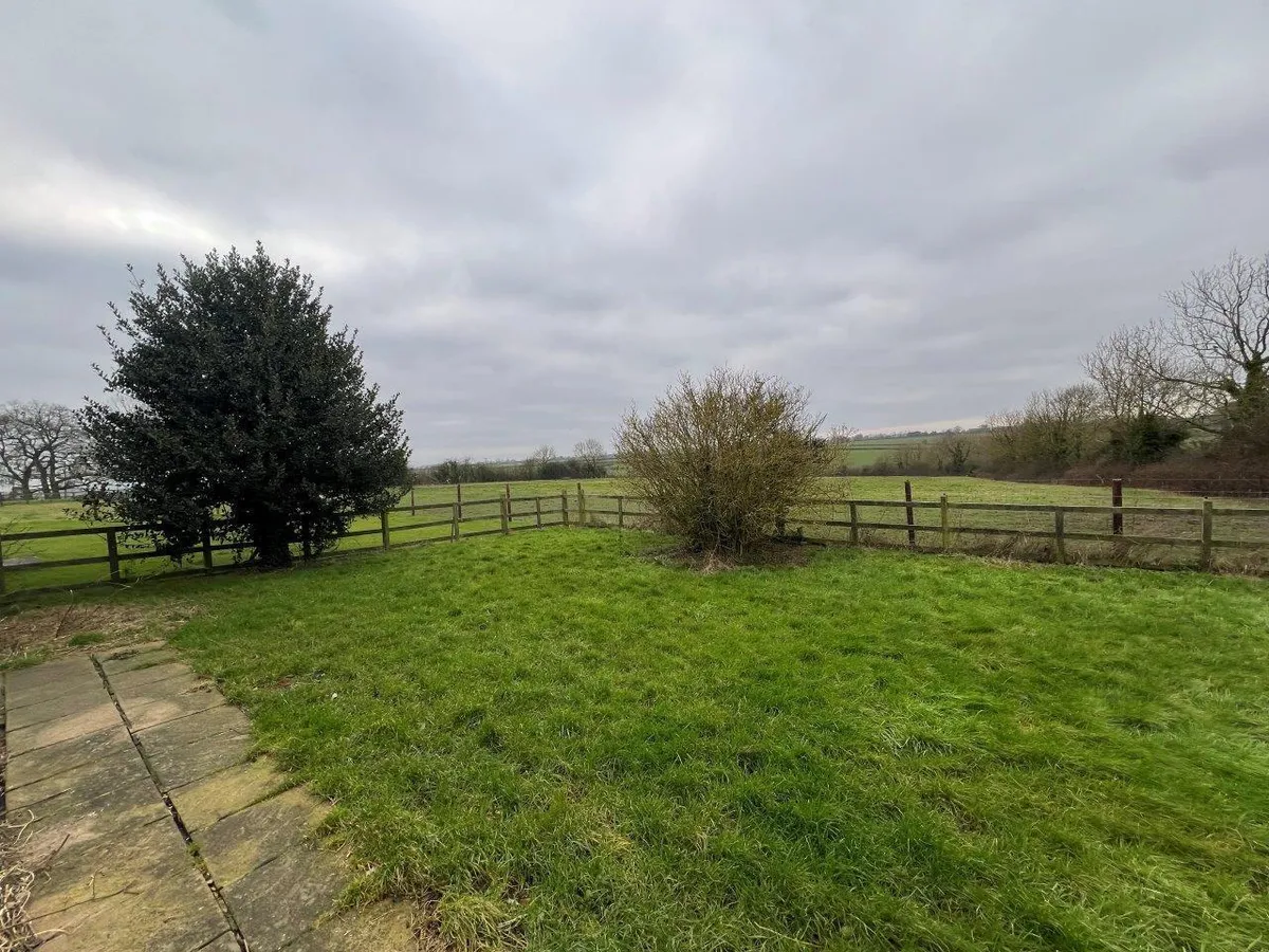 STONESBY ROAD, SALTBY