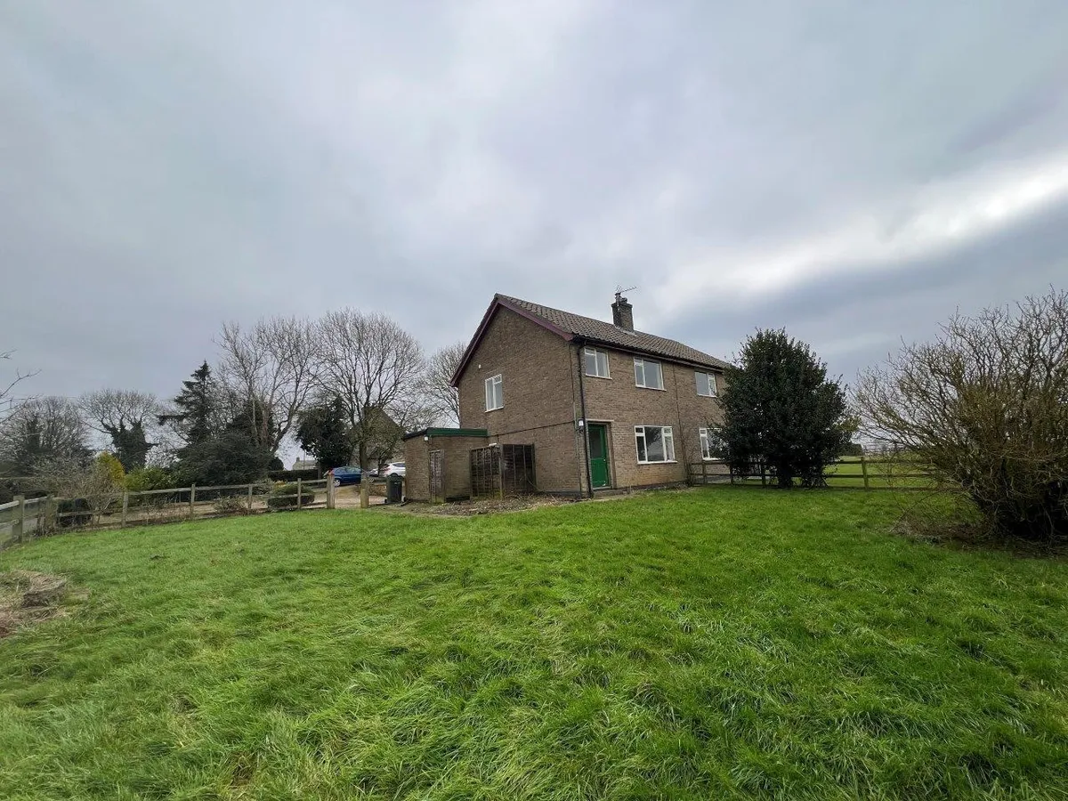 STONESBY ROAD, SALTBY