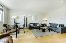 Cornwall Gardens South Kensington SW7 photo 2