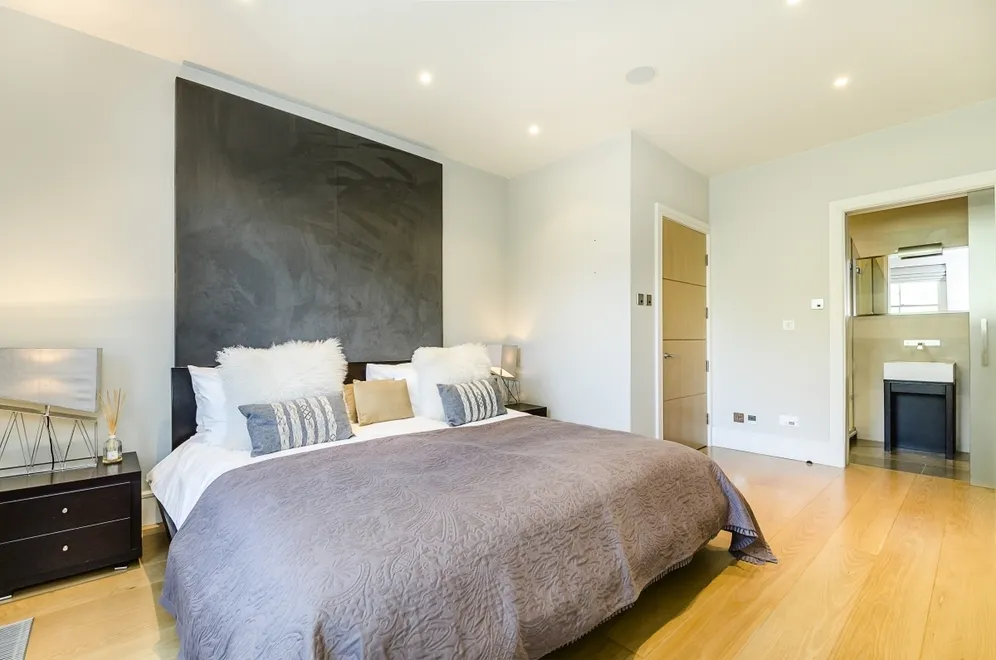 Cornwall Gardens South Kensington SW7 photo 7