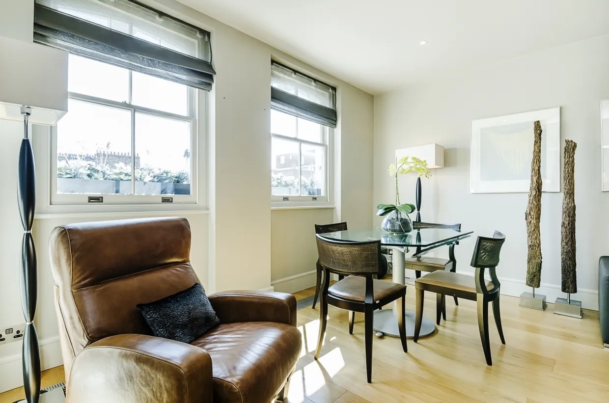 Cornwall Gardens South Kensington SW7 photo 12