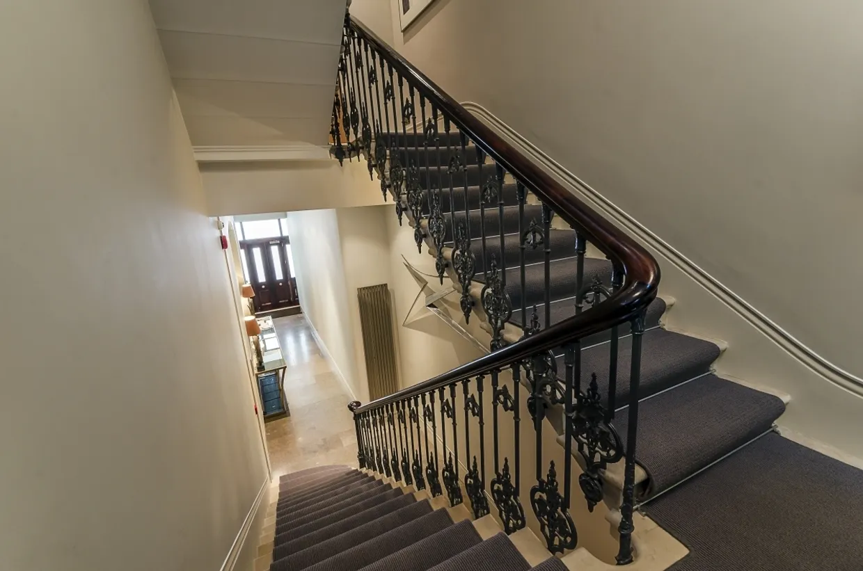 Cornwall Gardens South Kensington SW7 photo 14