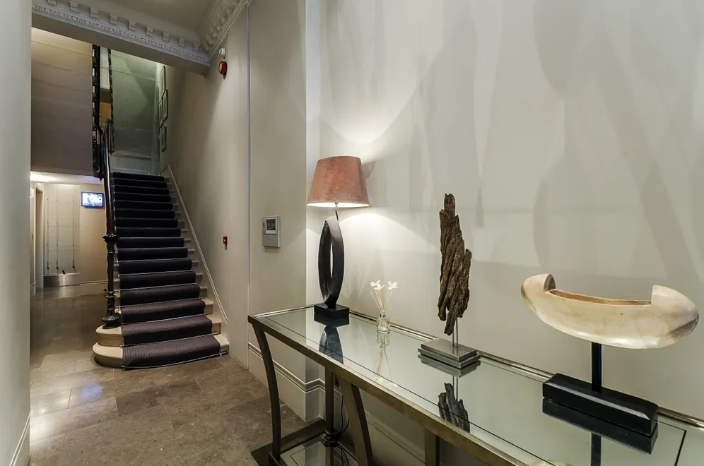 Cornwall Gardens South Kensington SW7 photo 17