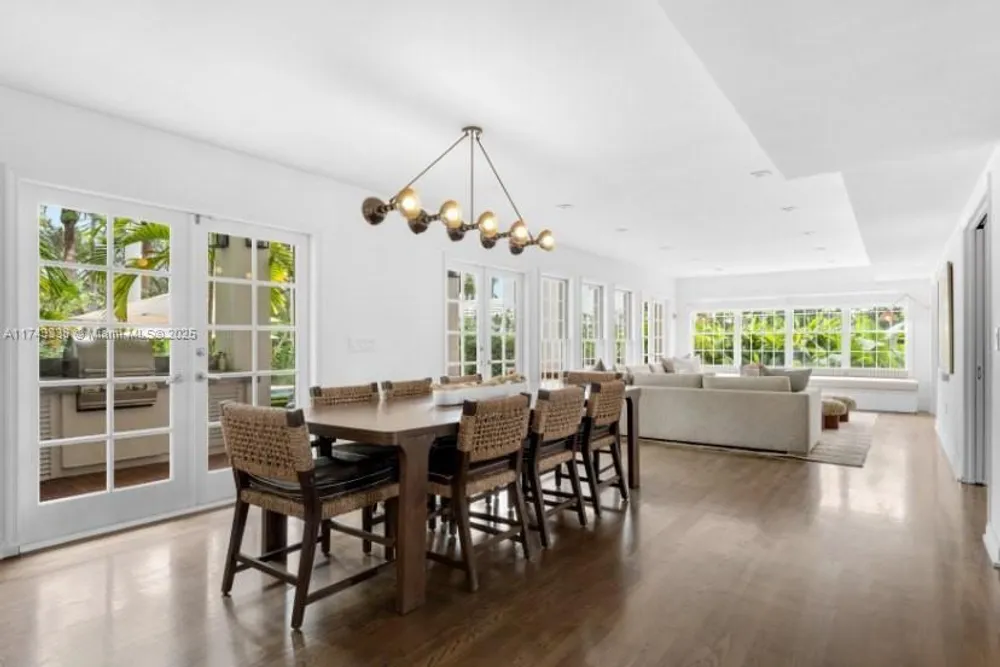 6655 Pinetree Ln, Miami Beach, FL 33141