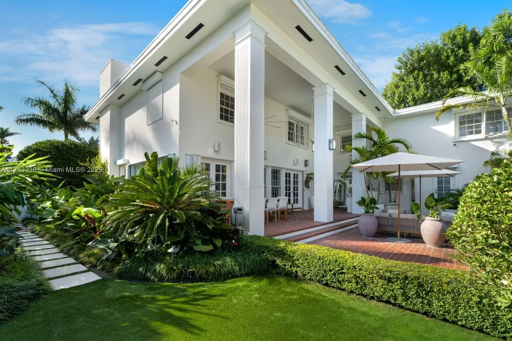 6655 Pinetree Ln, Miami Beach, FL 33141