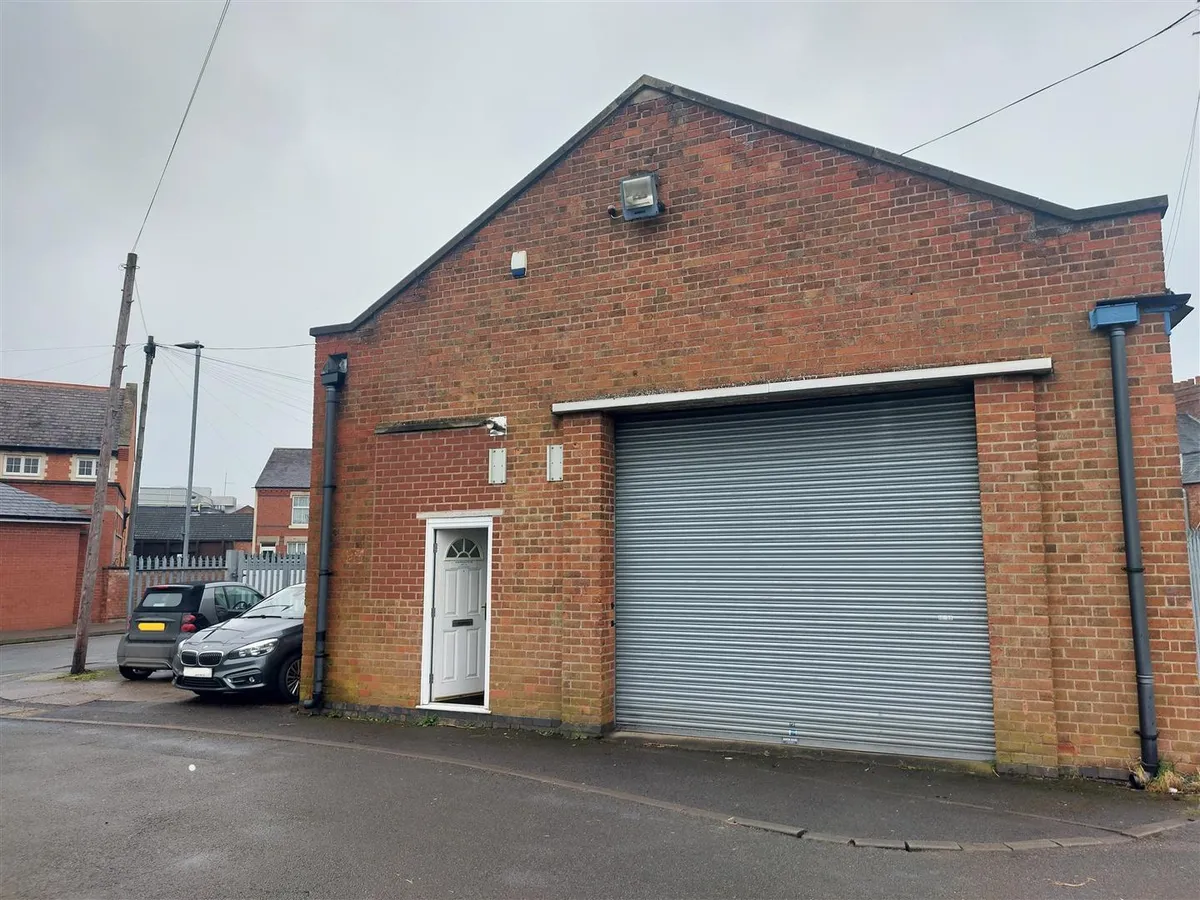 Rosebery Avenue, Melton Mowbray, Le13 1bl