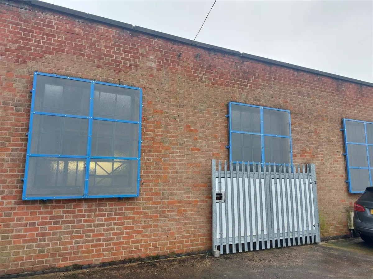 Rosebery Avenue, Melton Mowbray, Le13 1bl