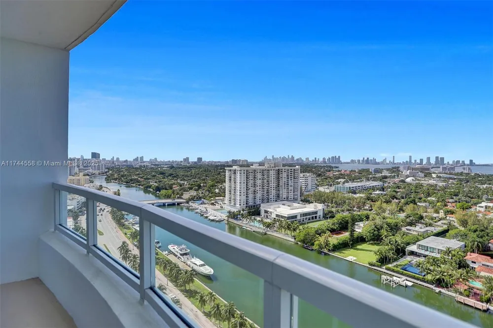 4401 Collins Ave, Miami Beach, FL 33140
