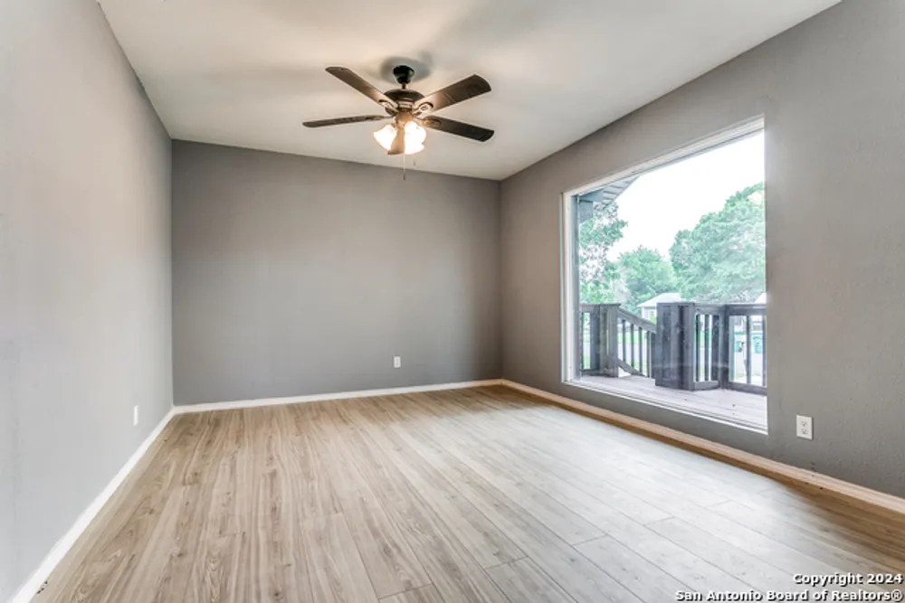 7610 Sage Oak St, Live Oak, TX 78233