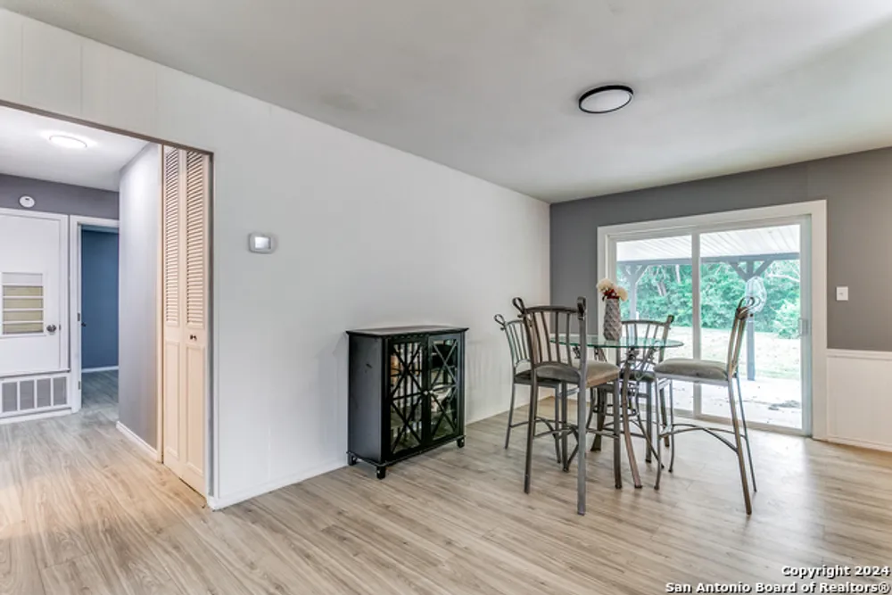 7610 Sage Oak St, Live Oak, TX 78233