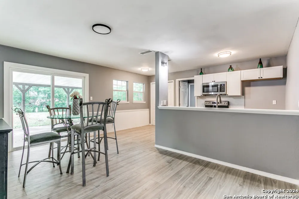7610 Sage Oak St, Live Oak, TX 78233