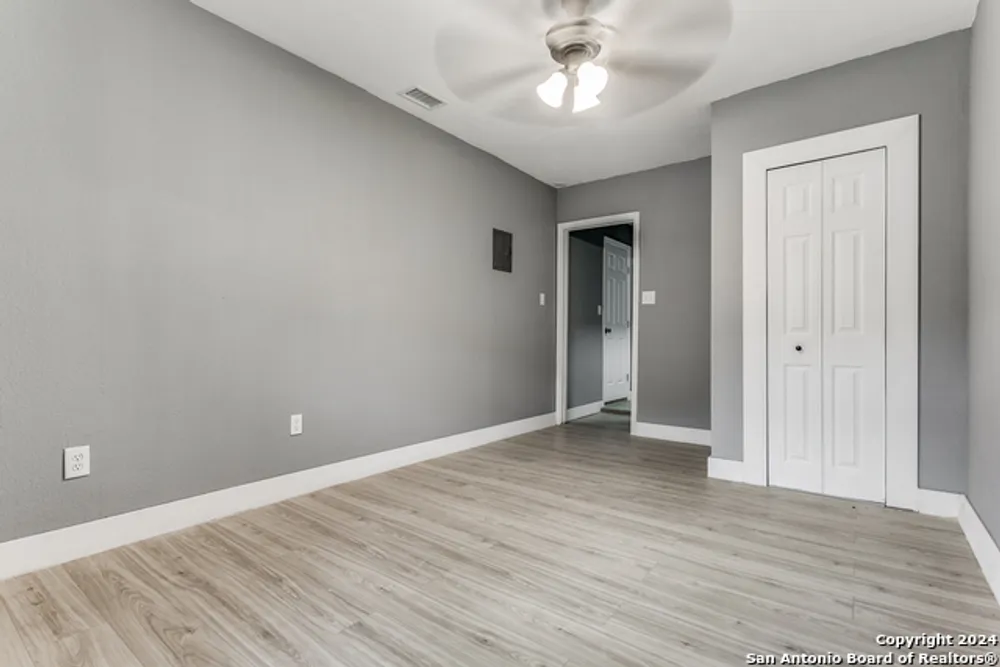 7610 Sage Oak St, Live Oak, TX 78233