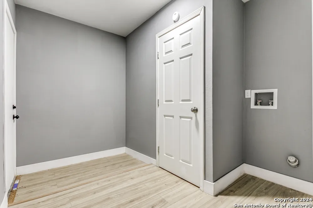7610 Sage Oak St, Live Oak, TX 78233