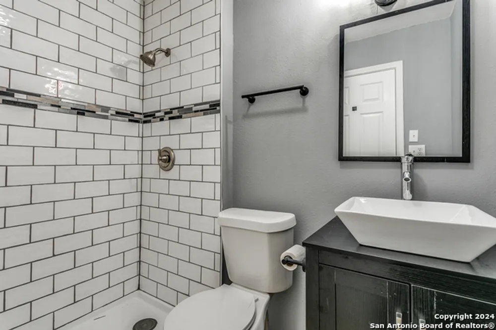 7610 Sage Oak St, Live Oak, TX 78233