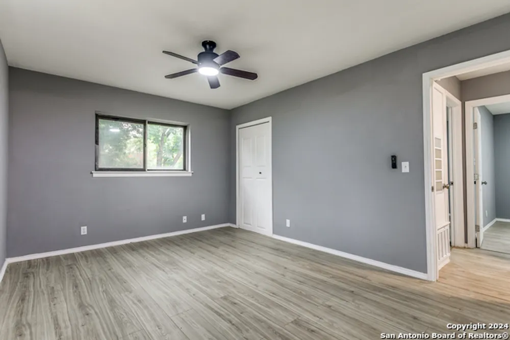 7610 Sage Oak St, Live Oak, TX 78233