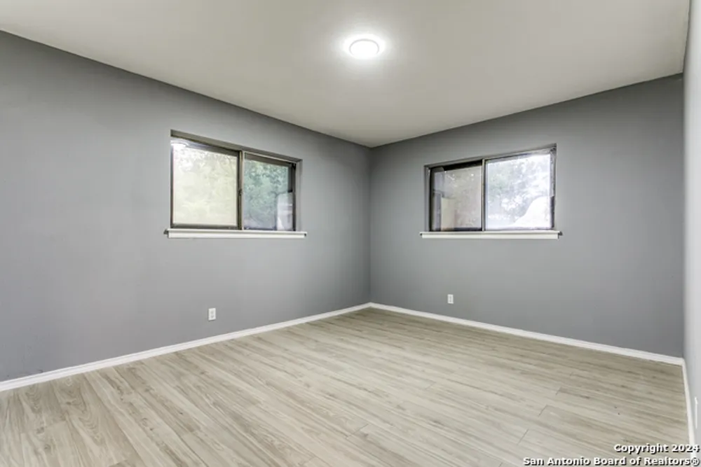 7610 Sage Oak St, Live Oak, TX 78233