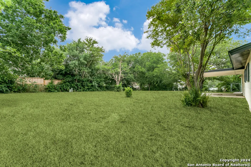 7610 Sage Oak St, Live Oak, TX 78233
