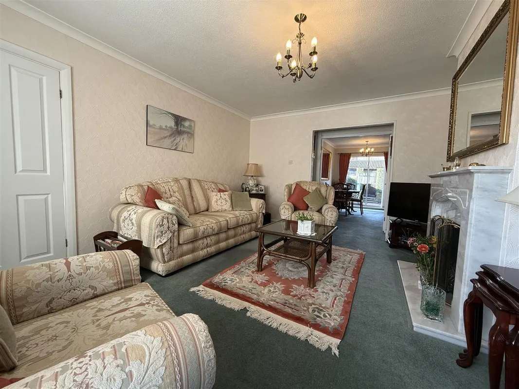Holmwood Drive, Meanwood, LS6