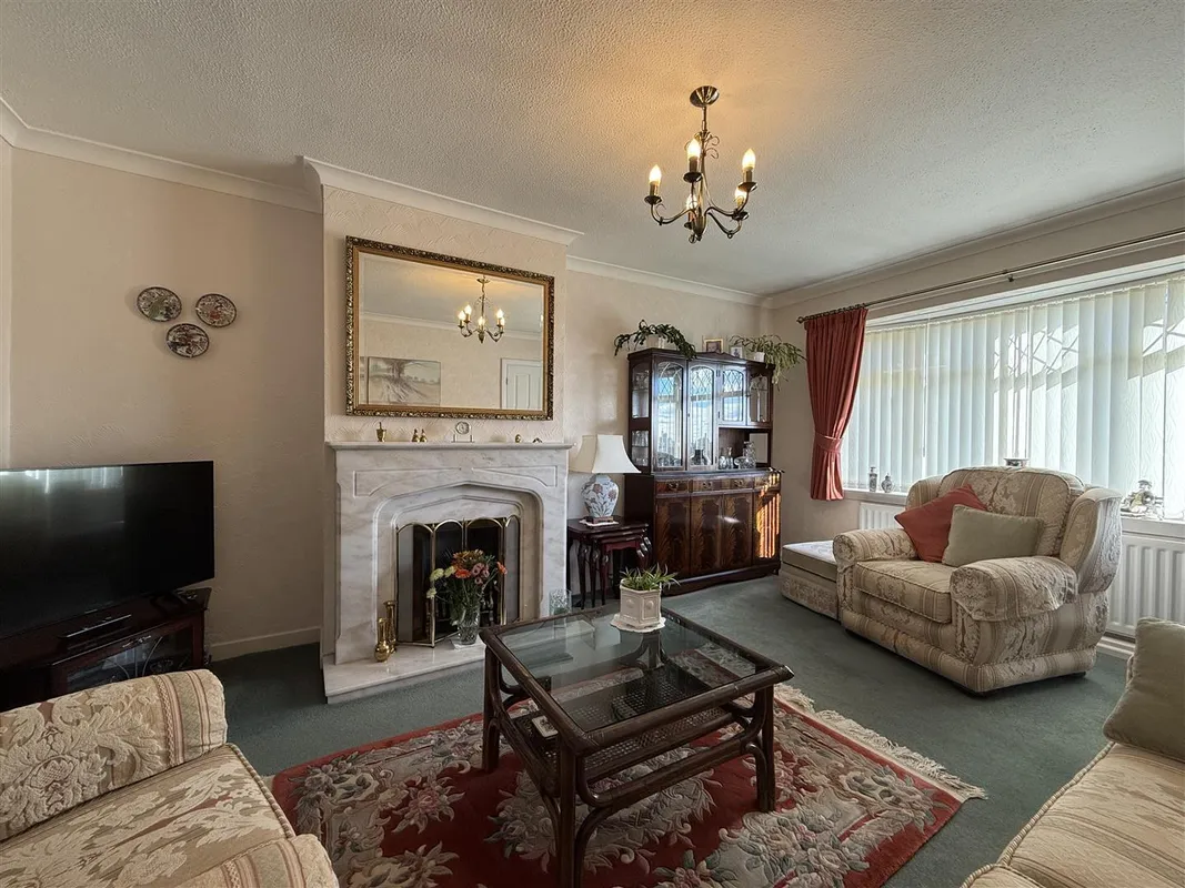 Holmwood Drive, Meanwood, LS6