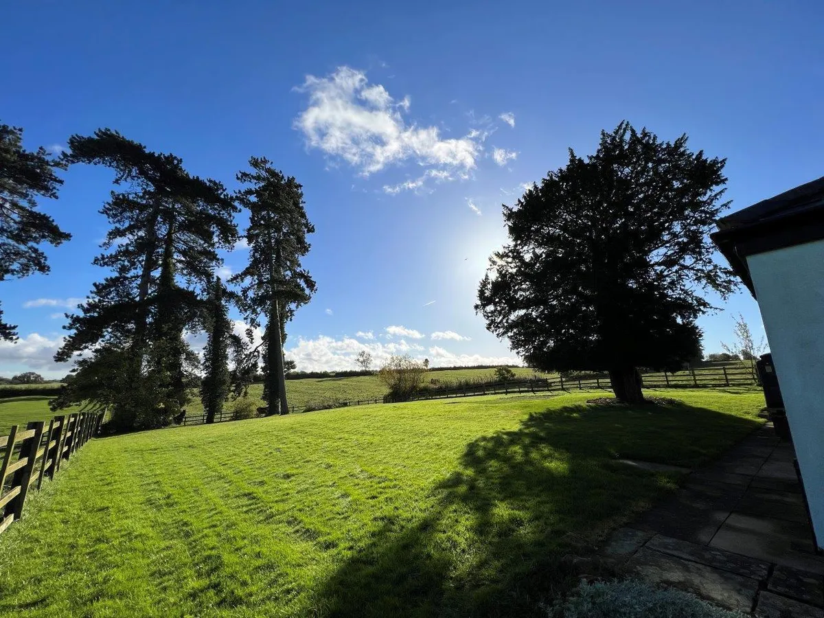 KEEPERS COTTAGE, BAGGRAVE HALL ROAD, HUNGARTON
