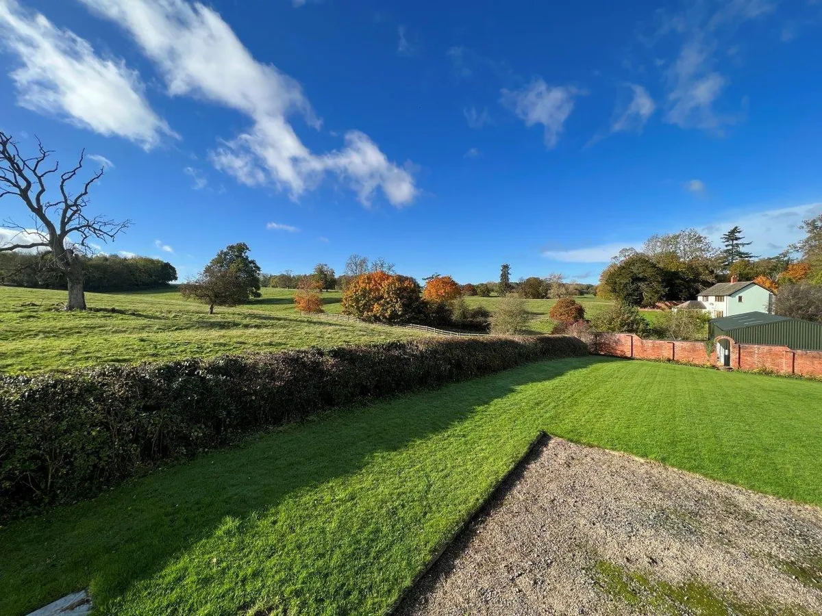 KEEPERS COTTAGE, BAGGRAVE HALL ROAD, HUNGARTON