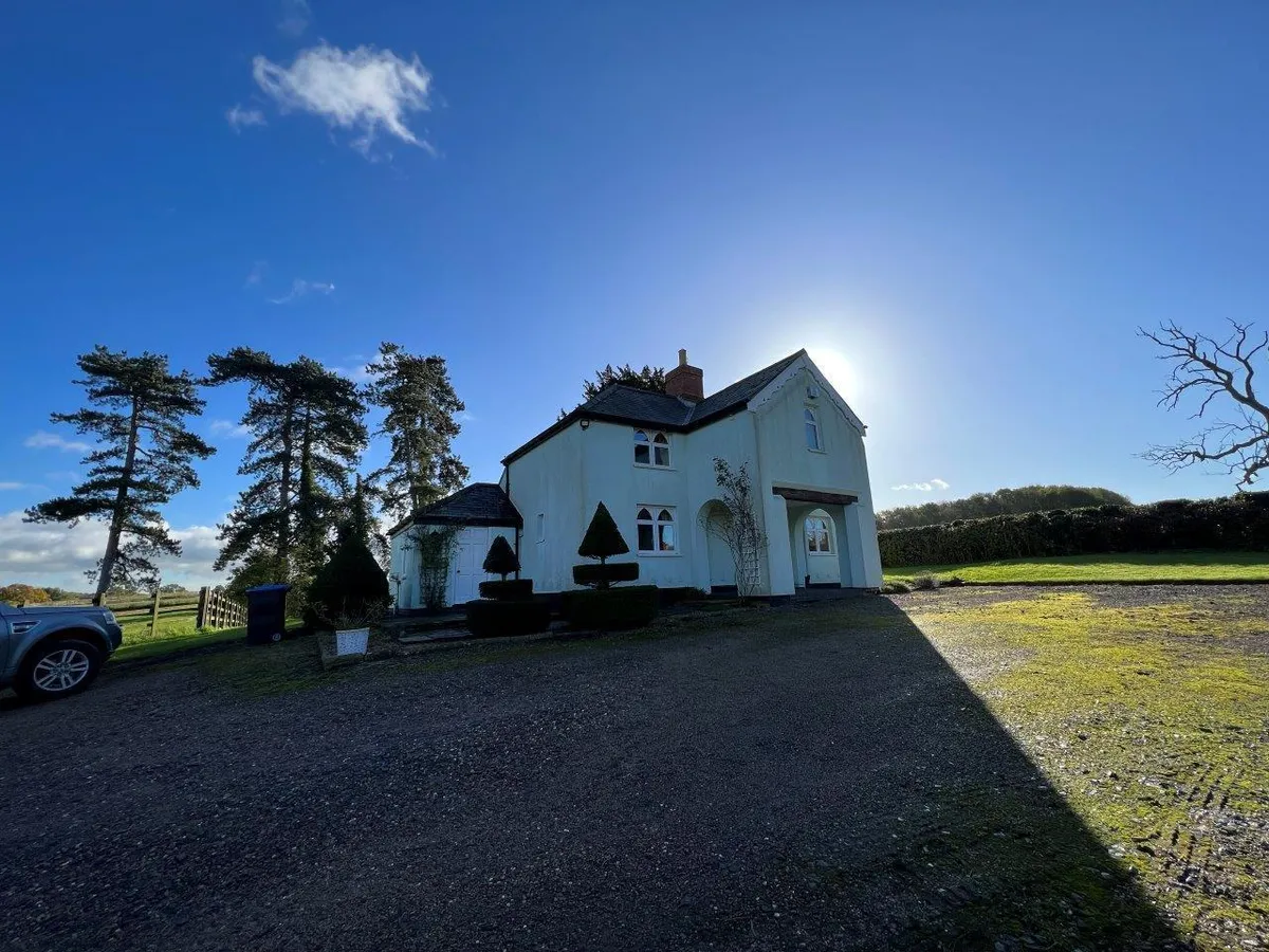 KEEPERS COTTAGE, BAGGRAVE HALL ROAD, HUNGARTON