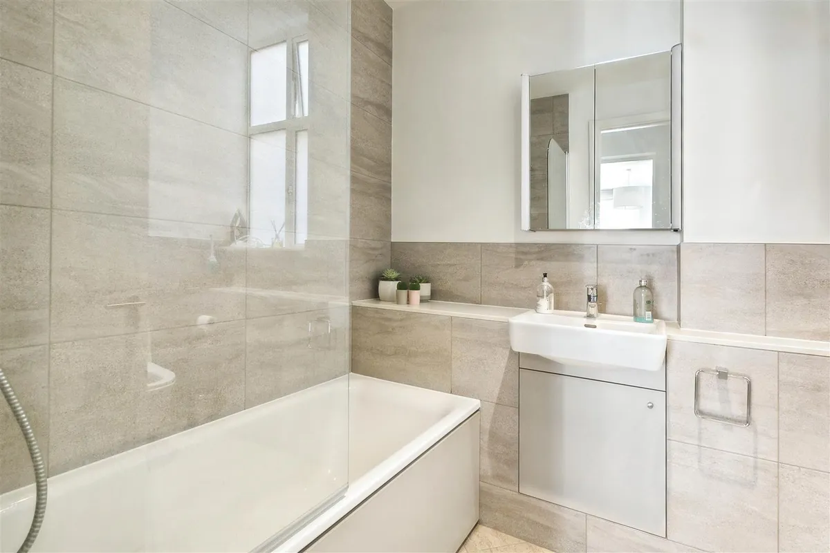 North End House, Fitzjames Avenue, London, W14