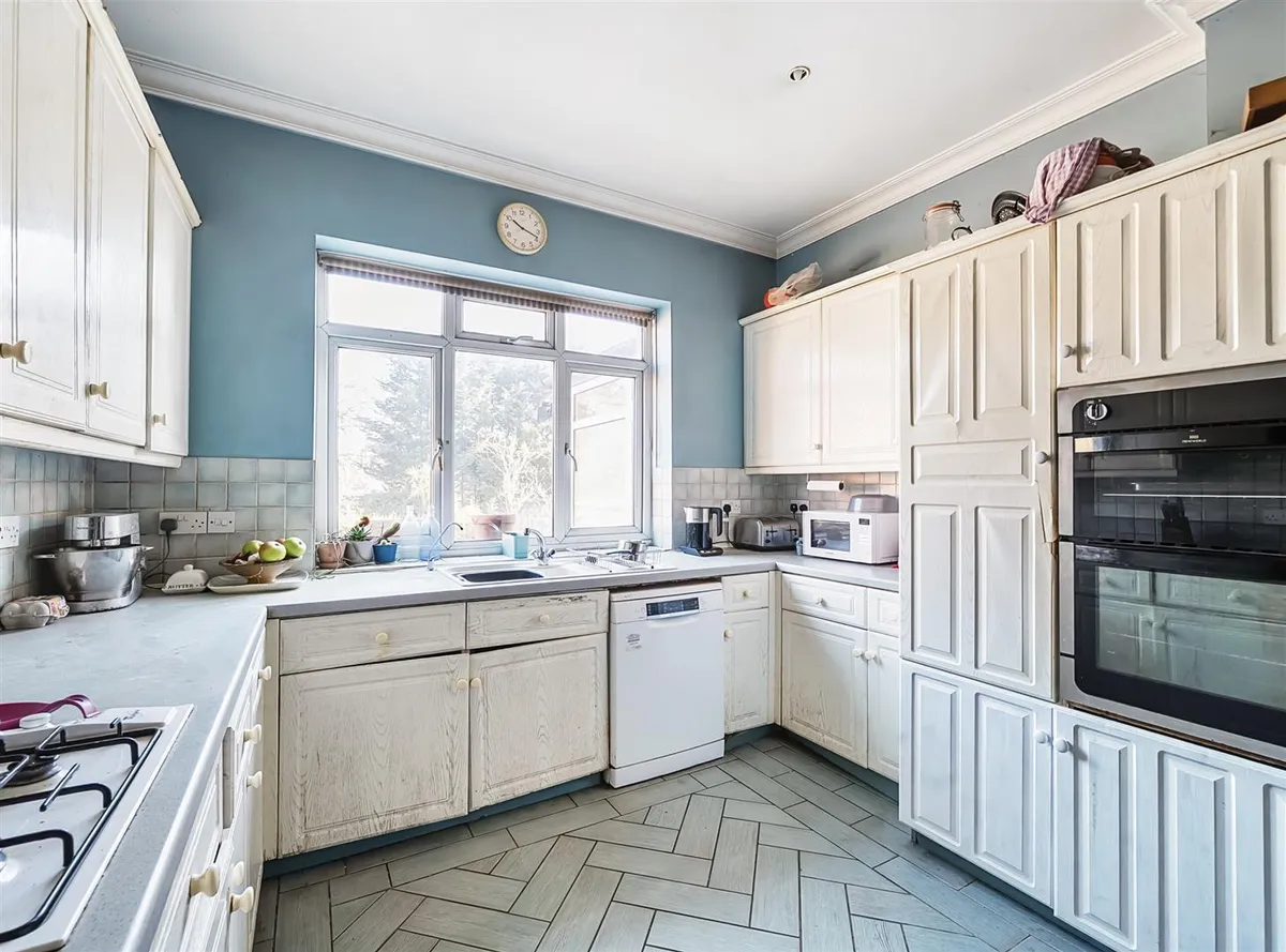 Staverton Road, London, NW2