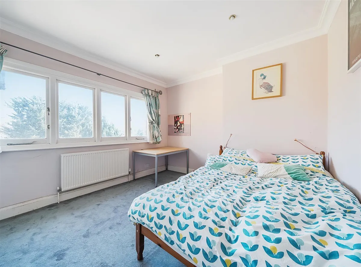 Staverton Road, London, NW2