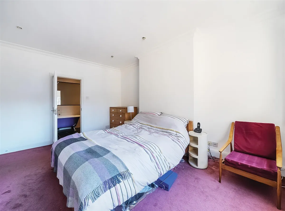 Staverton Road, London, NW2