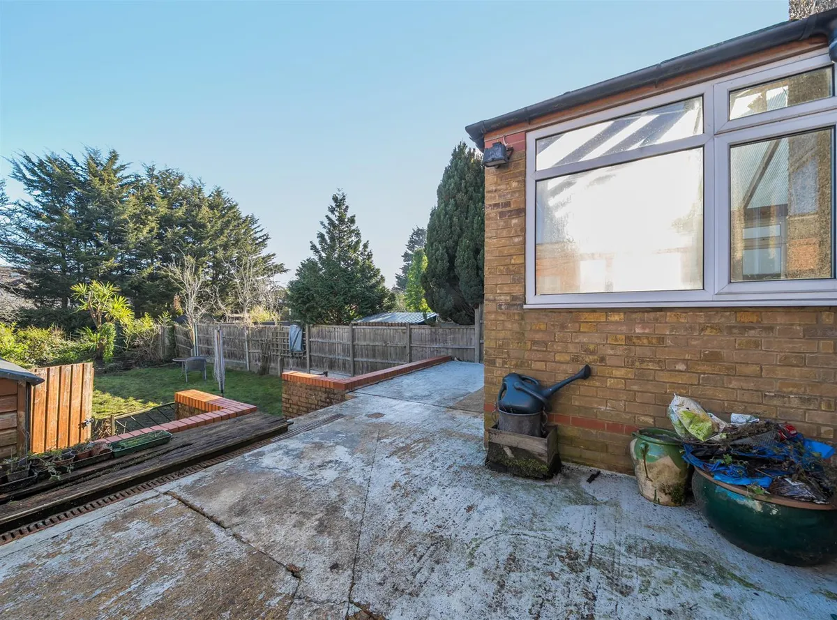 Staverton Road, London, NW2