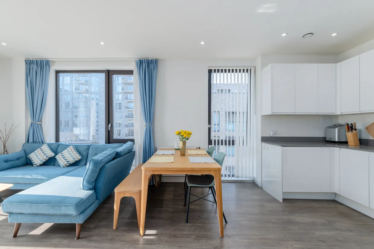 New Village Avenue, London, E14 photo 10