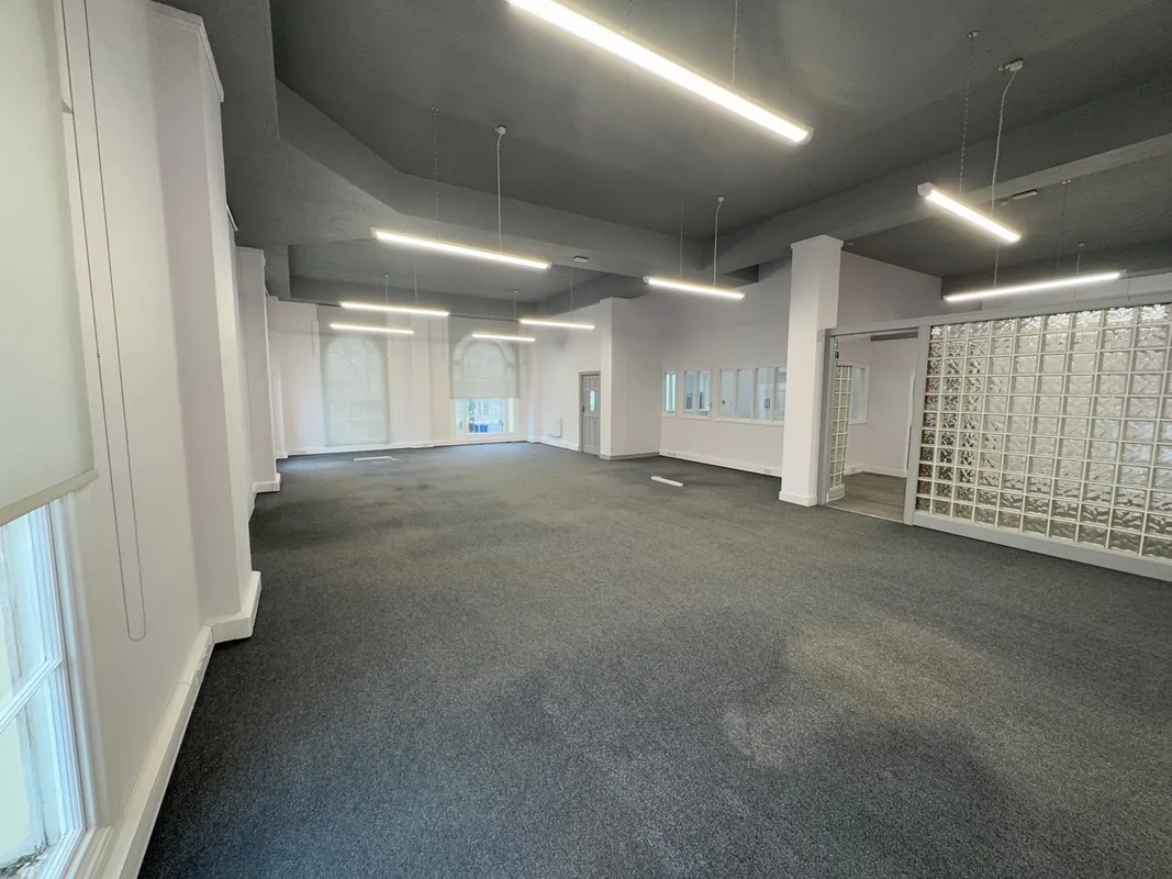 FIRST FLOOR OFFICES 2 BEAUFORT SQUARE CHEPSTOW MONMOUTHSHIRE NP16 5EP