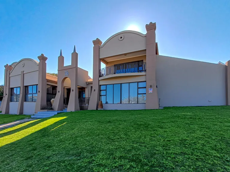 South Africa, Western Cape, Dana Bay, A. Ferox Street, 16
